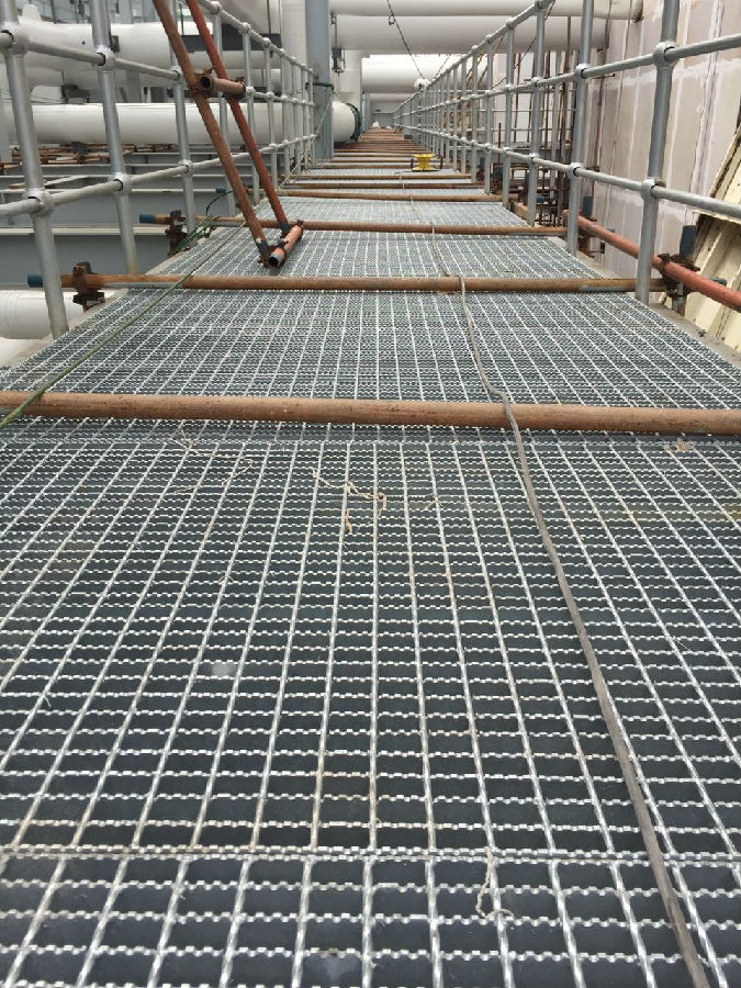 平臺鍍鋅鋼格柵板